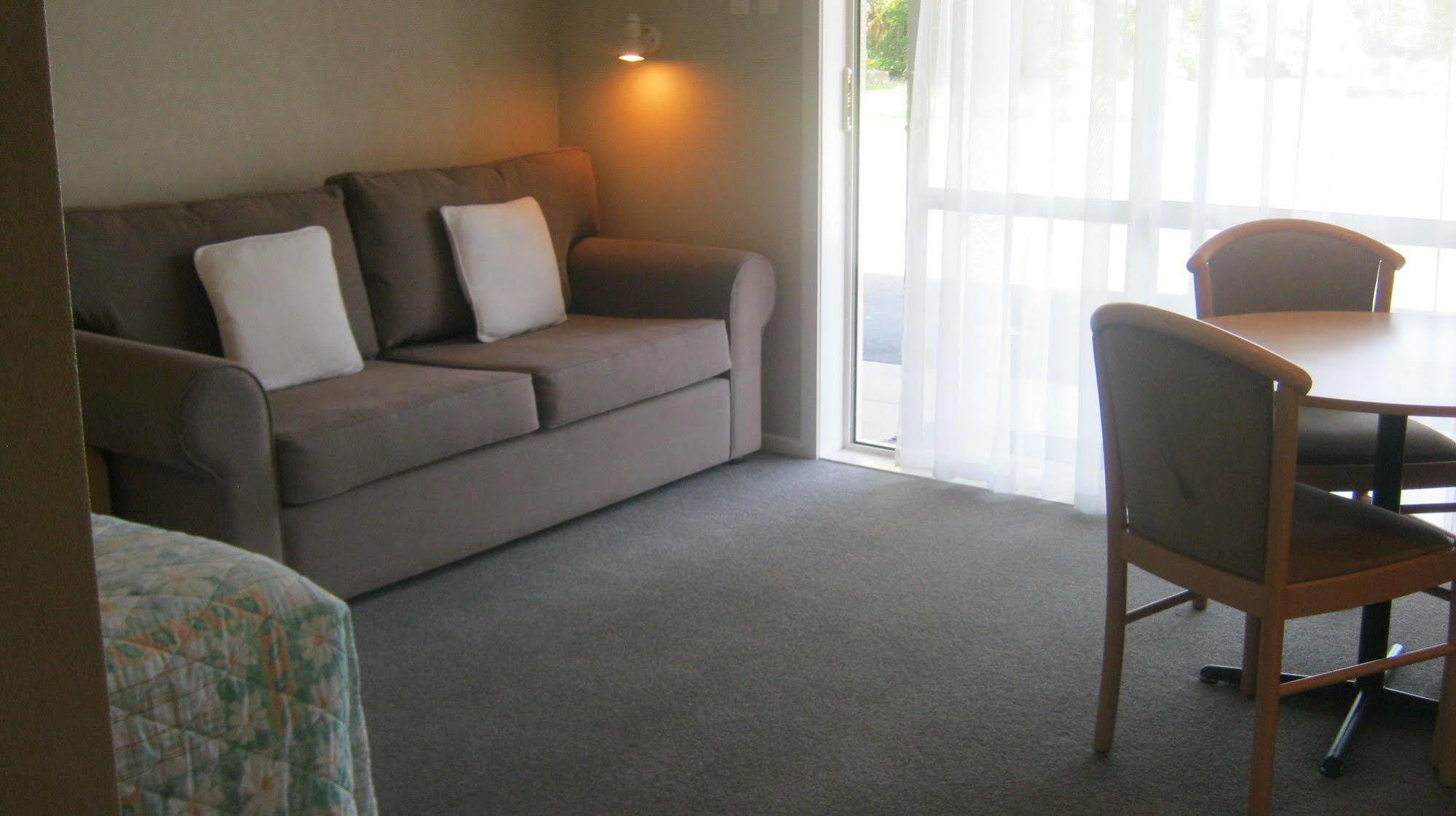 Broadway Lodge Motel Стратфорд Екстериор снимка