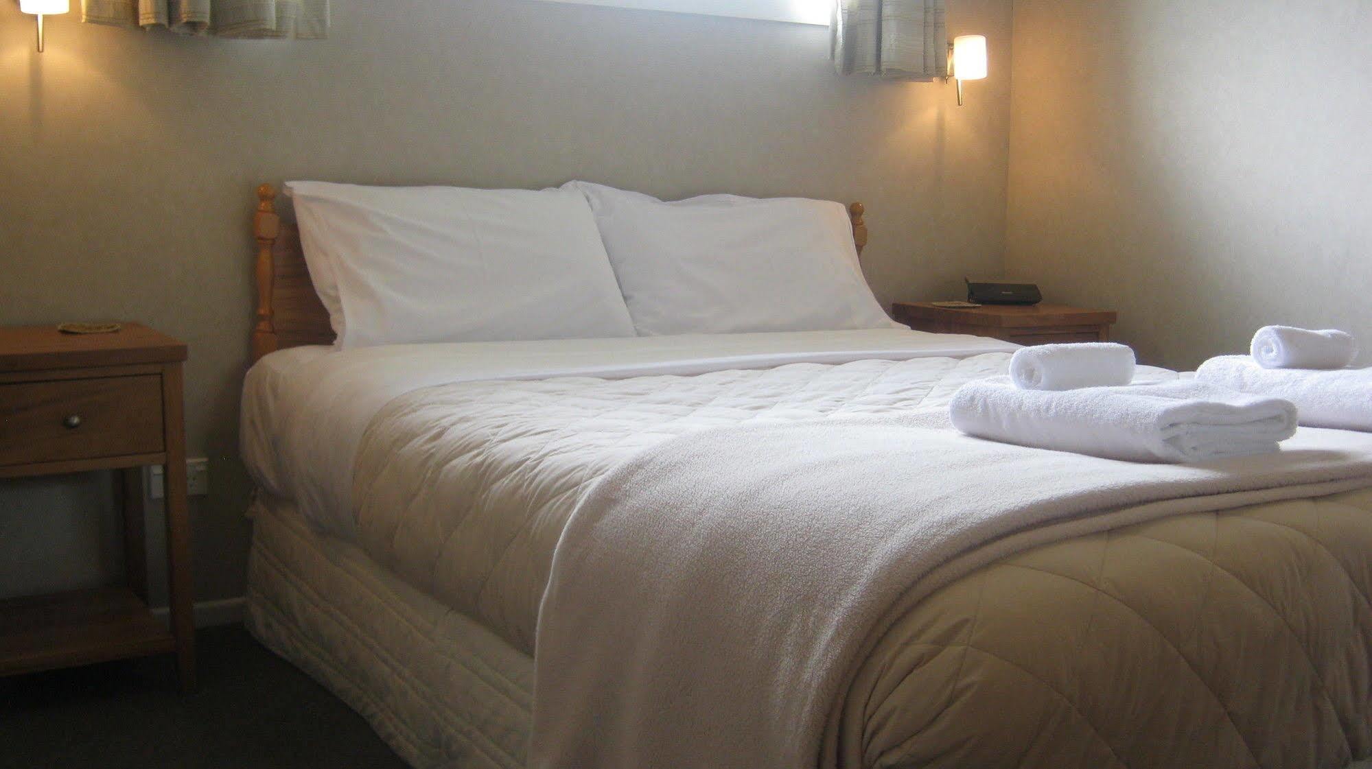 Broadway Lodge Motel Стратфорд Екстериор снимка